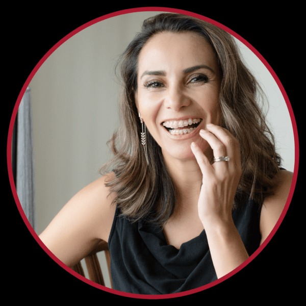 Depoimento de Júlia Carvalho mostrando resultados de cabelo